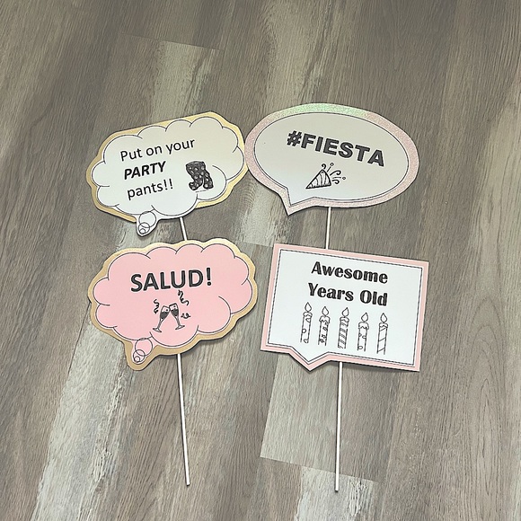 Bilingual Photo Props - Picture 4 of 5